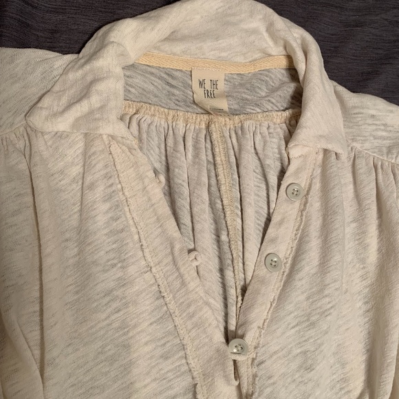 We the Free Balloon Sleeve V-Neck Top - Picture 7 of 13